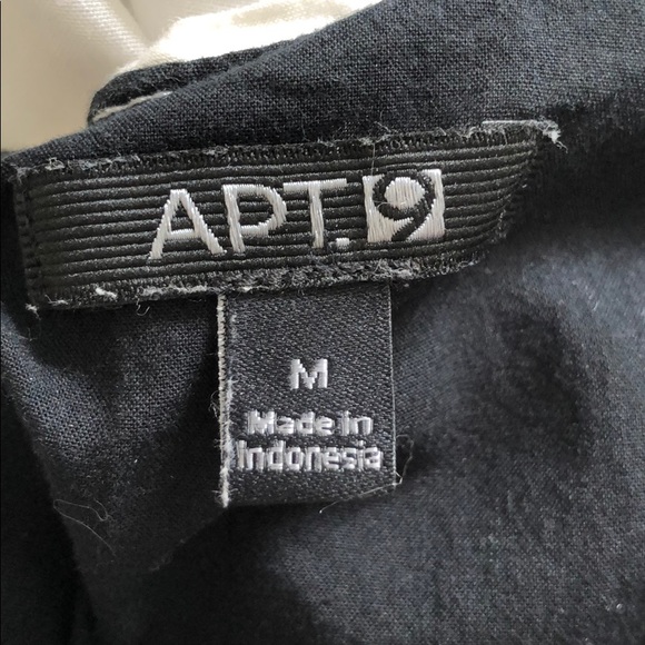 *SOLD* Black and white lace dress - Picture 5 of 5